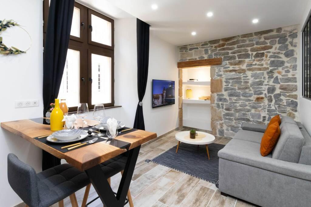 Le Papillon Apartamento Aubenas Exterior foto